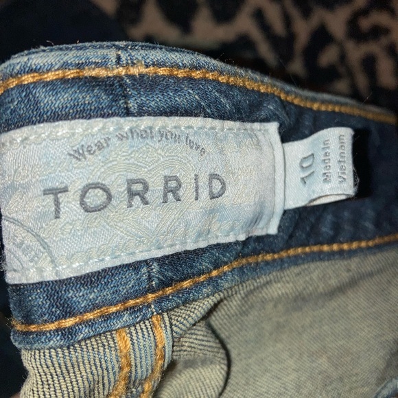 Torrid Skinny Jeans - Picture 15 of 15